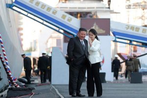 வடகொரியாவின் அடுத்த வாரிசு: மகள் கிம் ஜு ஏ-வை முன்னிறுத்தும் கிம் ஜாங் உன்!