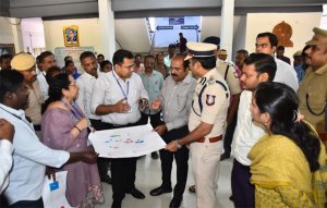 திருநெல்வேலி மையத்தின் பாதுகாப்பு ஏற்பாடுகள் : பொதுப் பார்வையாளர்கள் - ஆட்சியர் ஆய்வு!